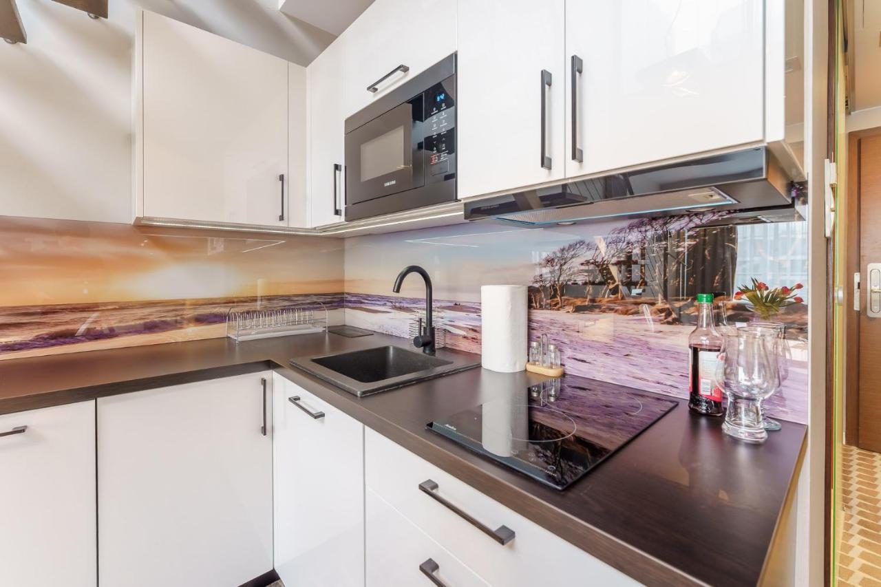 One-Bedroom Apartment Sea View