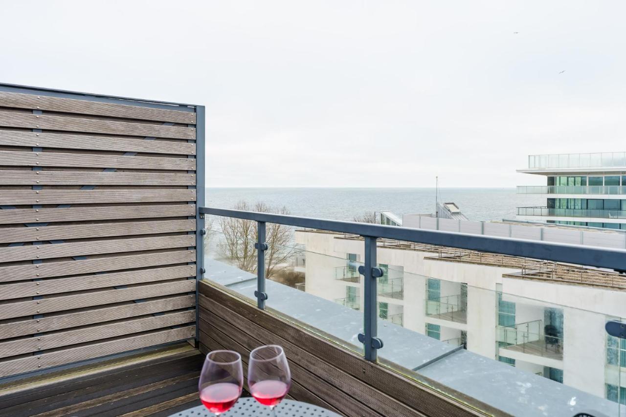One-Bedroom Apartment Sea View