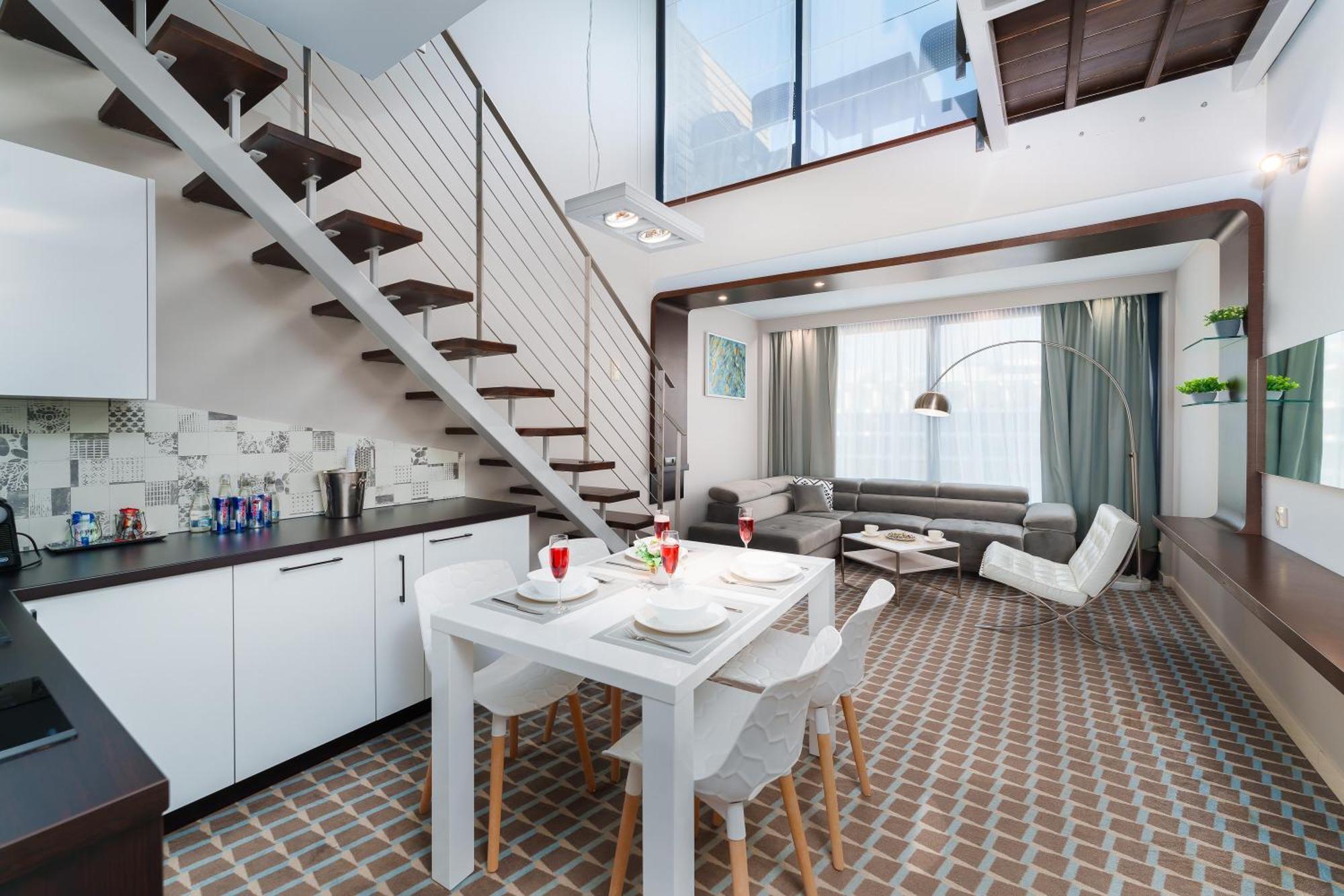 One-Bedroom Apartment Sea View