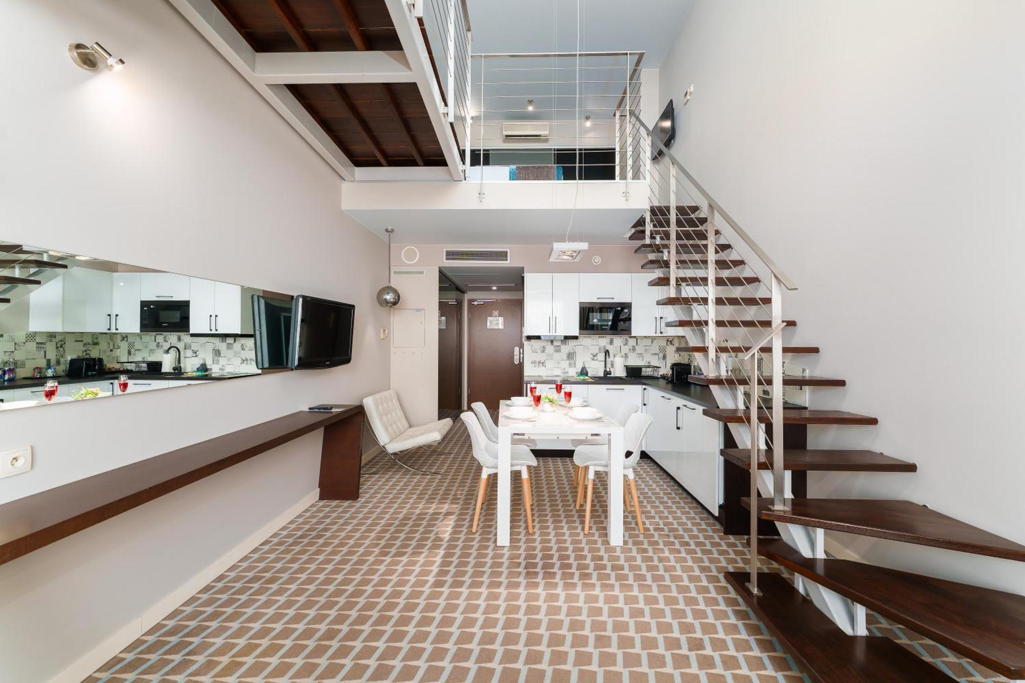 One-Bedroom Apartment Sea View