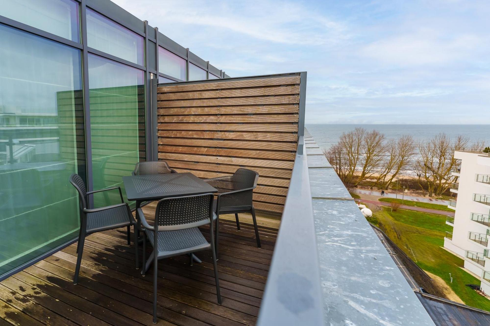 One-Bedroom Apartment Sea View